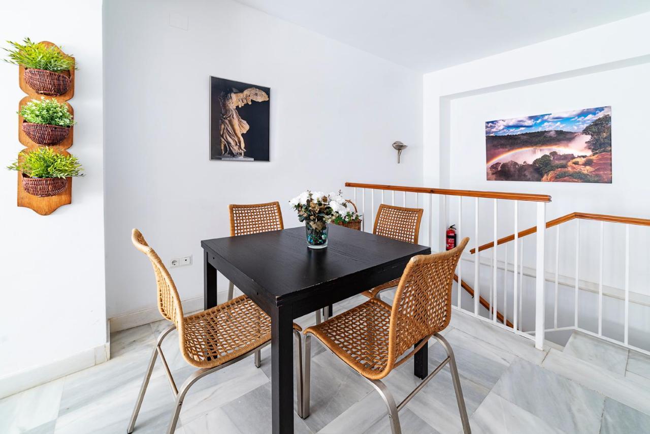 Alohamundi Almansa Apartment Seville Luaran gambar